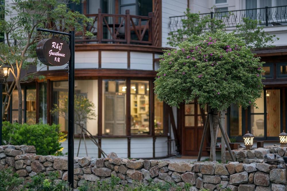 R&J Guest House