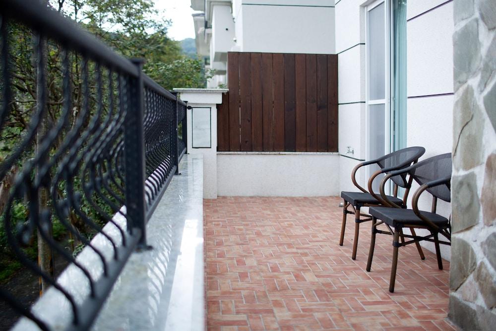 R&J Guest House