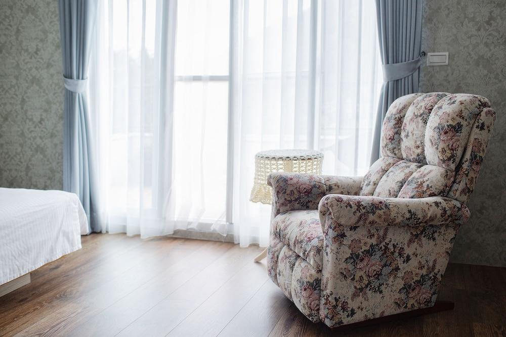 R&J Guest House