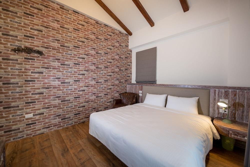 R&J Guest House