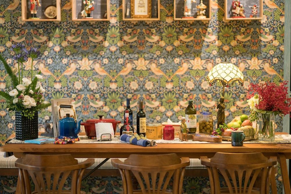R&J Guest House