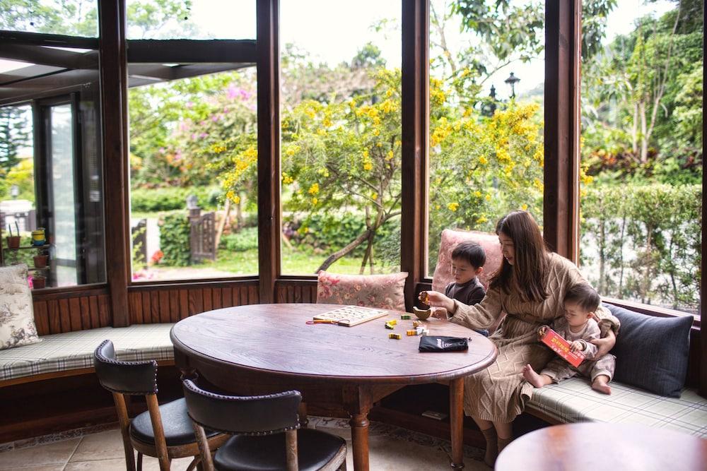 R&J Guest House