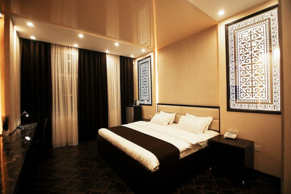 Safir Hotel