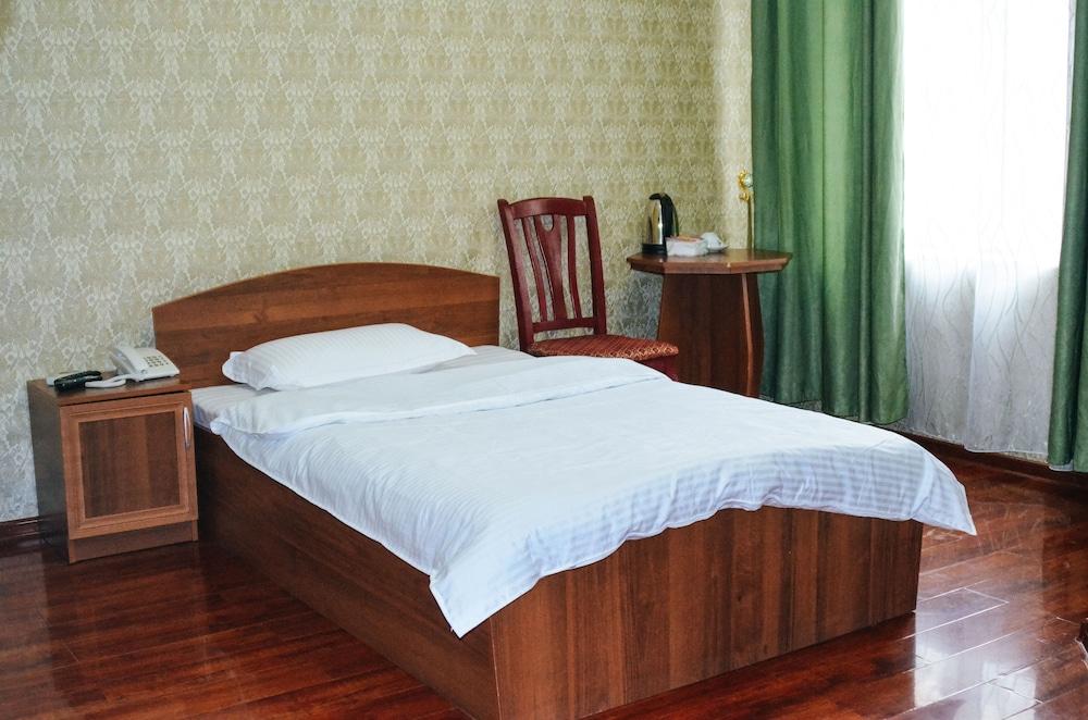 Life Hotel