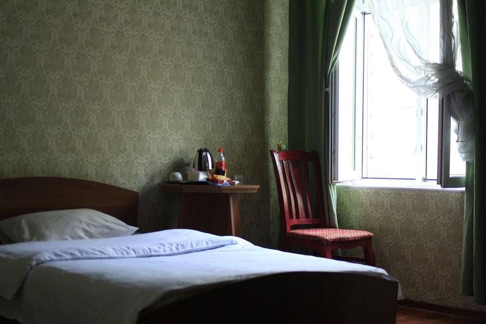 Life Hotel