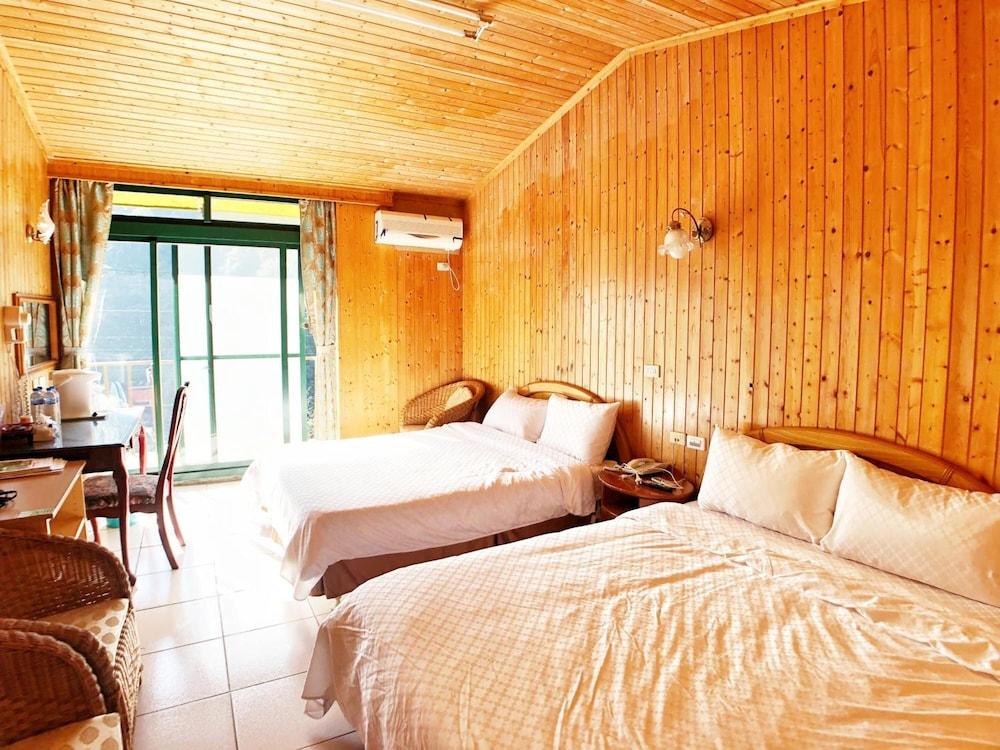 Xanadu Hostel