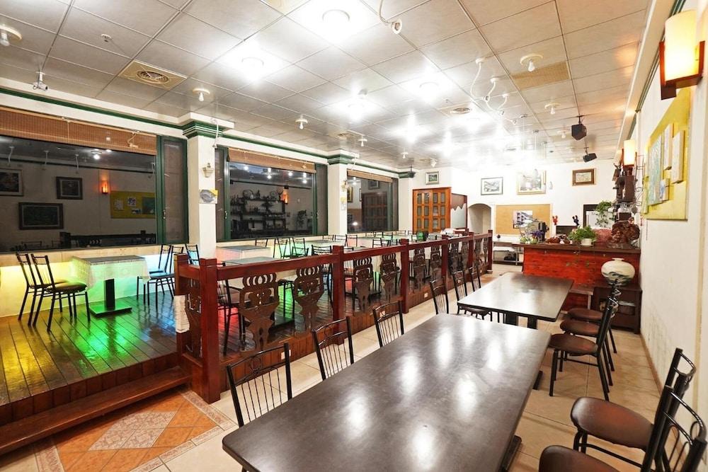 Xanadu Hostel