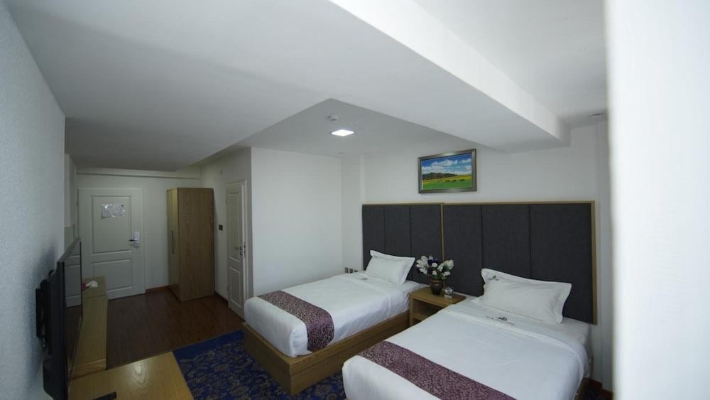 UB Grand Hotel