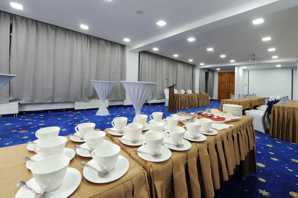 UB Grand Hotel