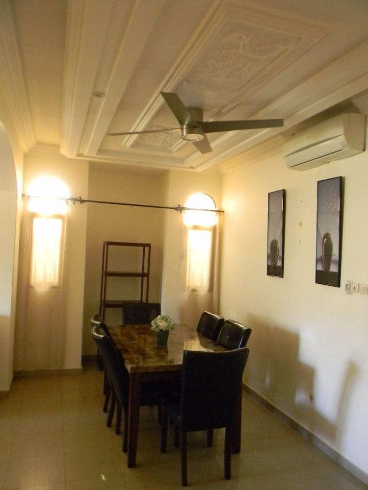 The Corporate Villa - Nyekonakpoe-Lome