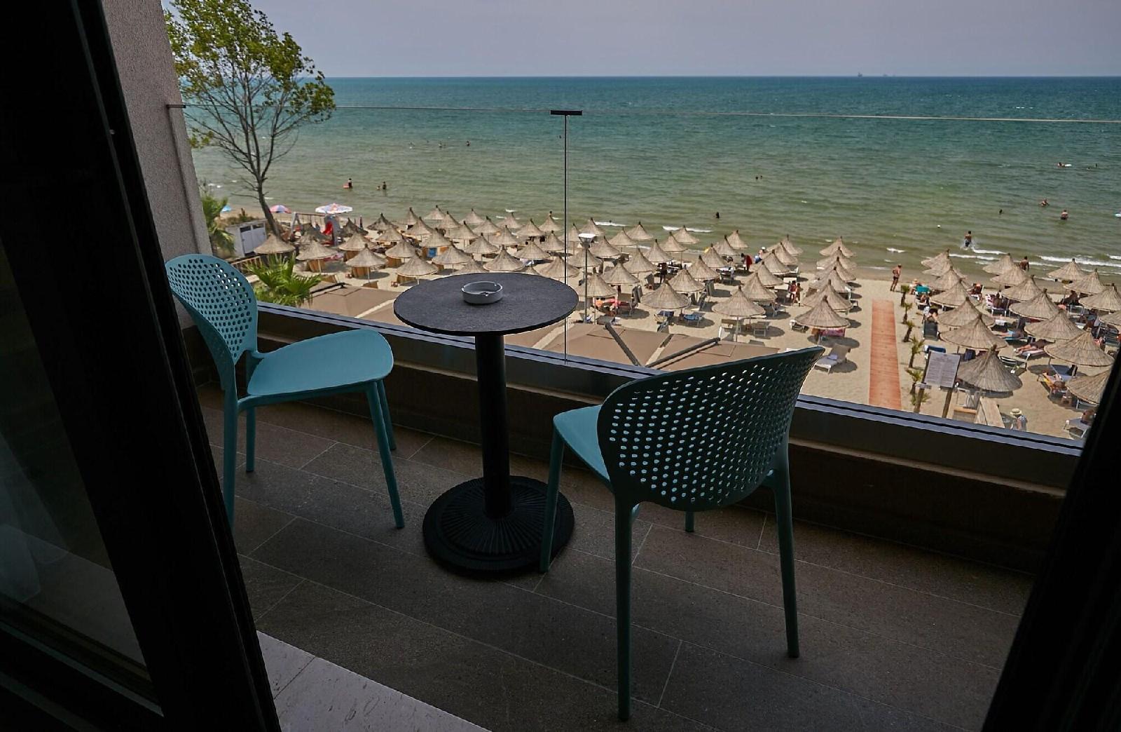 Eter Hotel