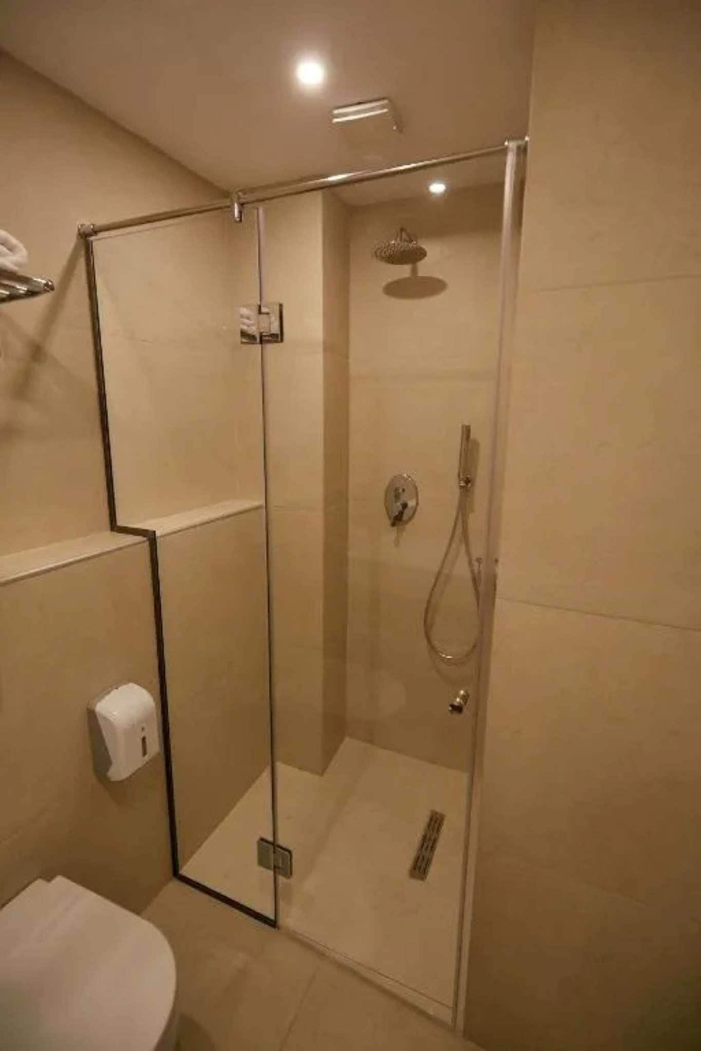 Eter Hotel