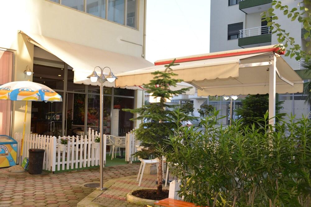 Comfort Hotel
