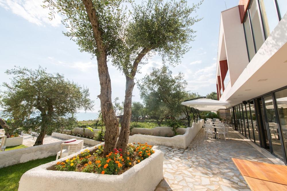 Hildon Eco Hotel