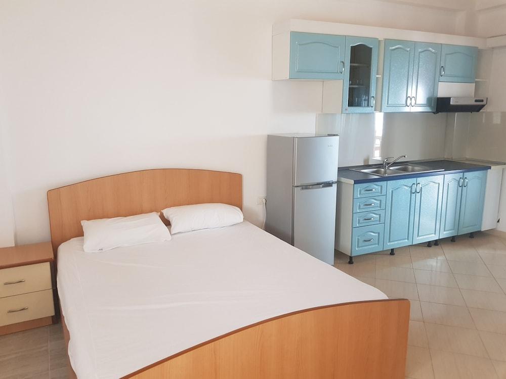 Kevi Apartments