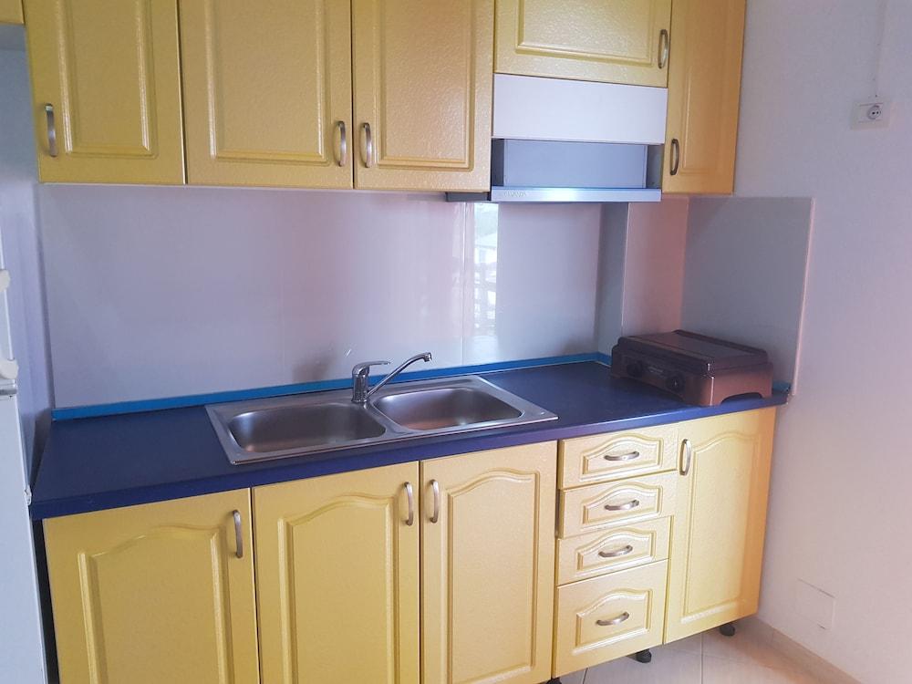 Kevi Apartments