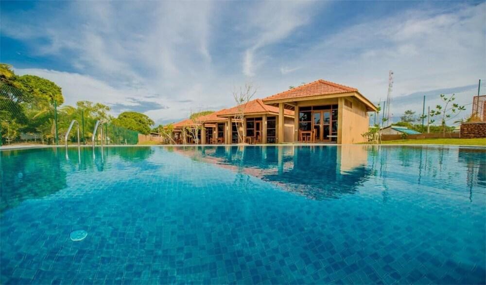 Nikara Nature Resort