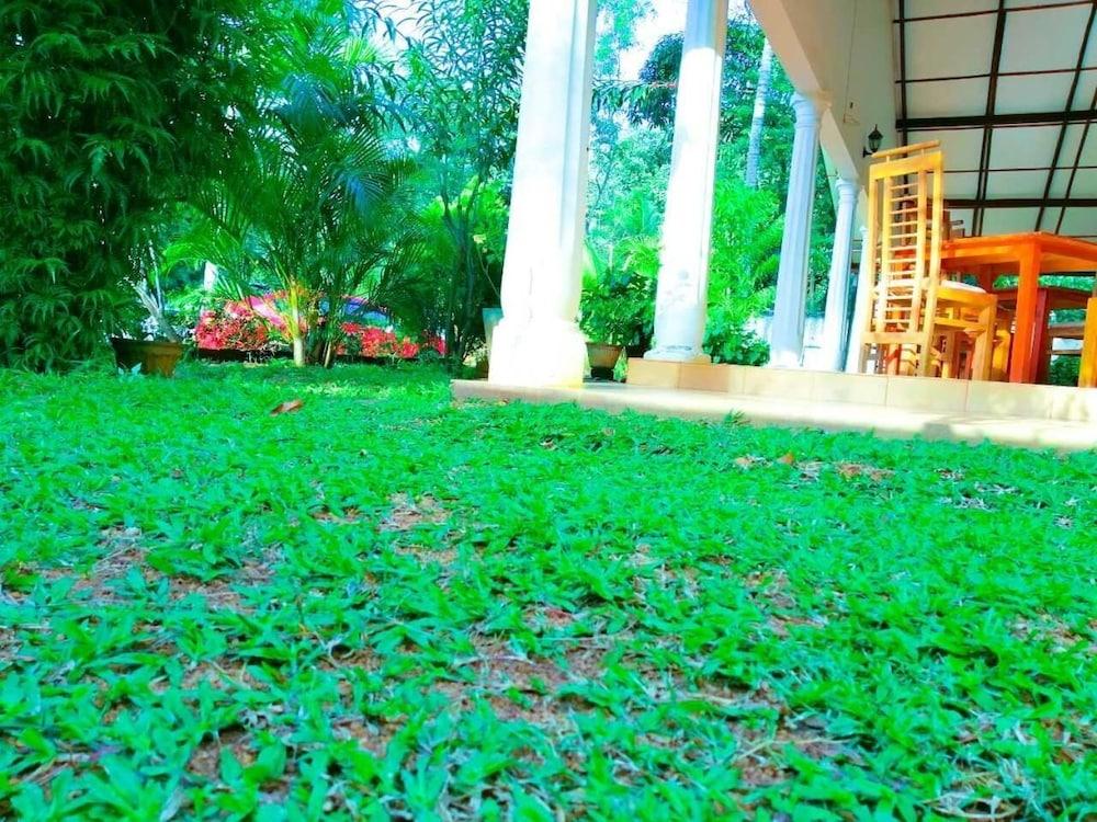 New Sigiri Terrace Hotel