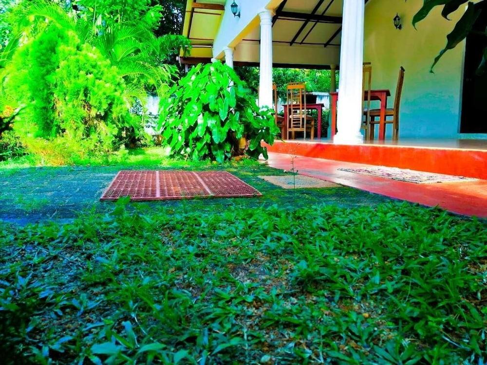 New Sigiri Terrace Hotel