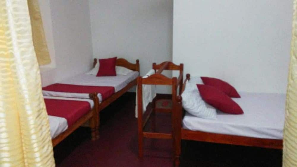 Colonial Inn