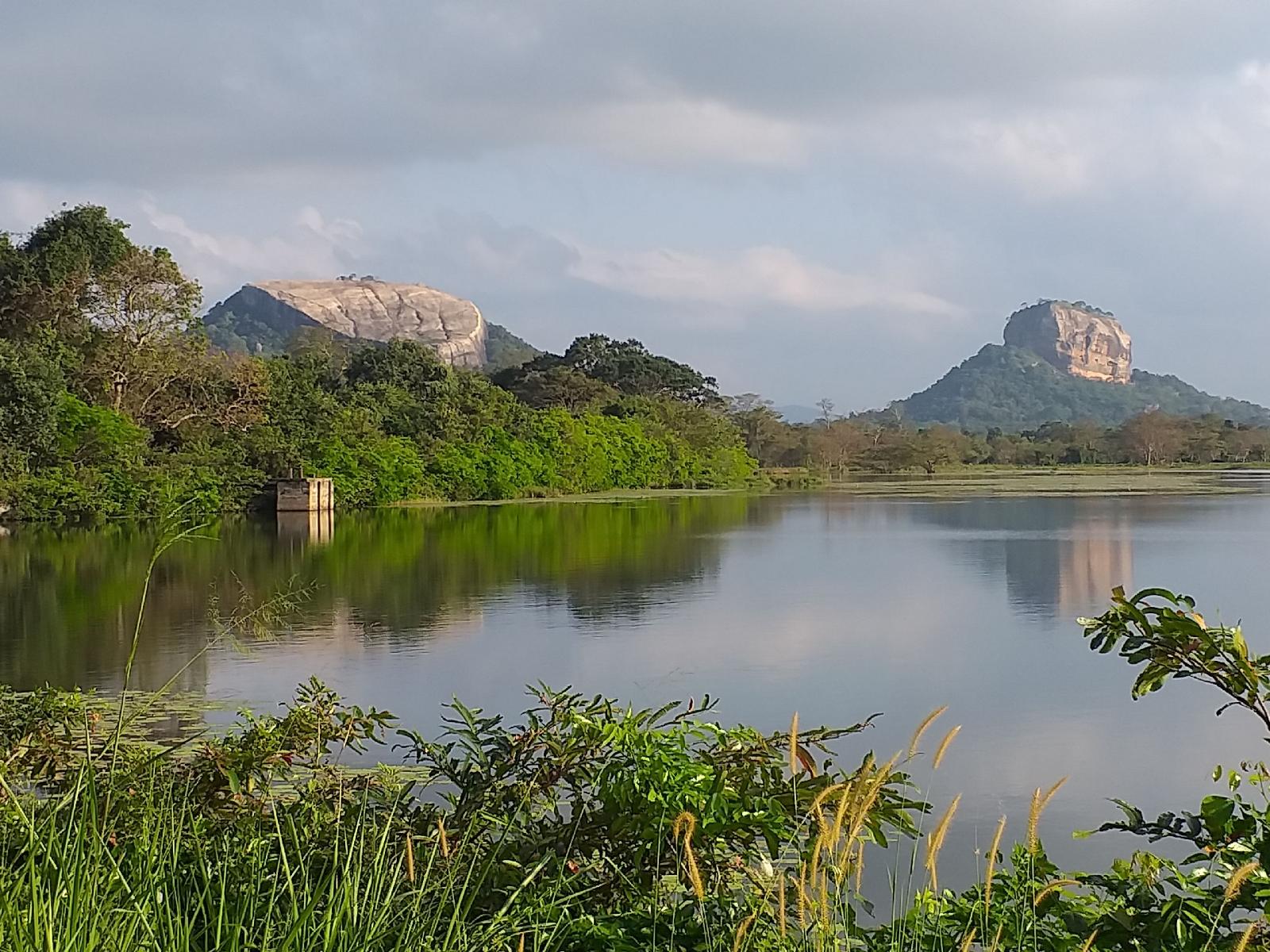 Wish Prabha Lake View Lodge
