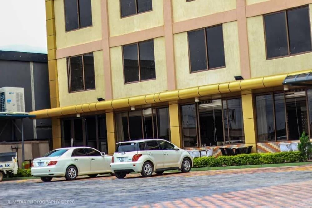 Hotel Africana