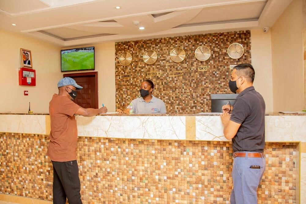 Hotel Africana