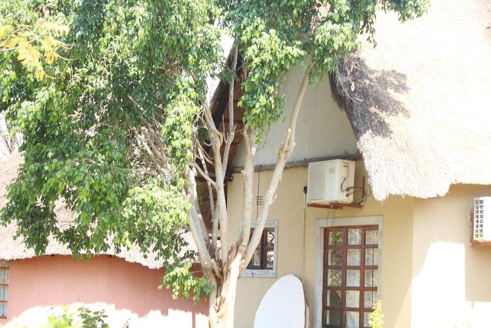 Ntshe River Lodge