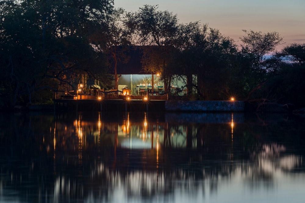 Nkwe Safari Lodge