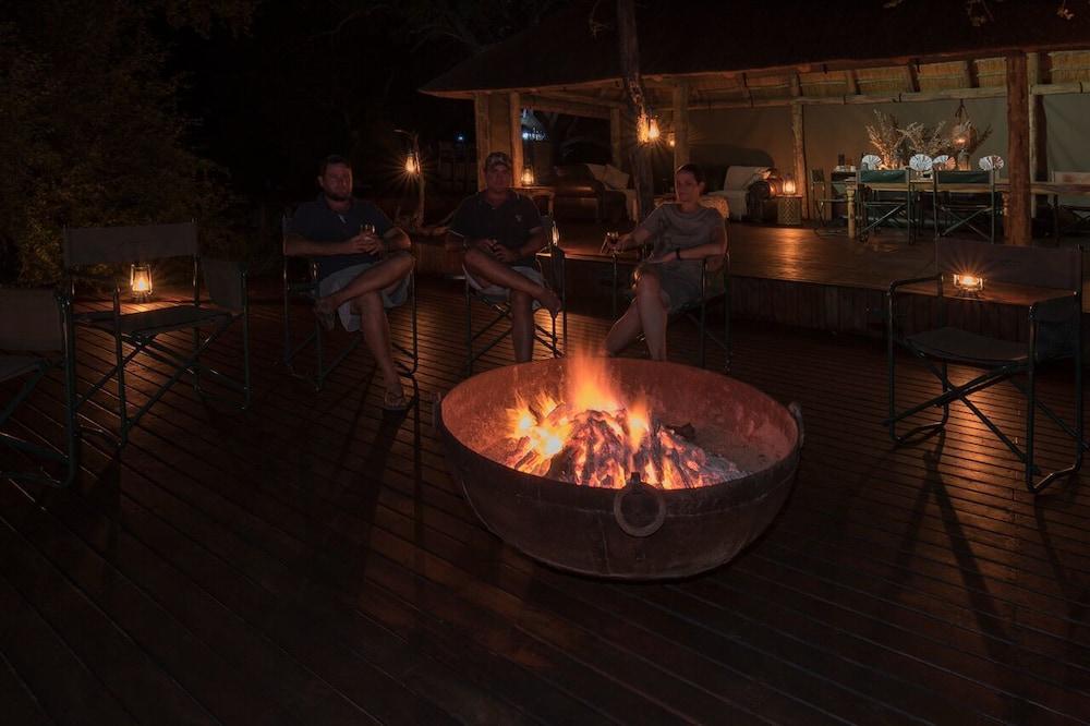 Nkwe Safari Lodge