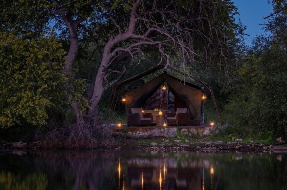 Nkwe Safari Lodge