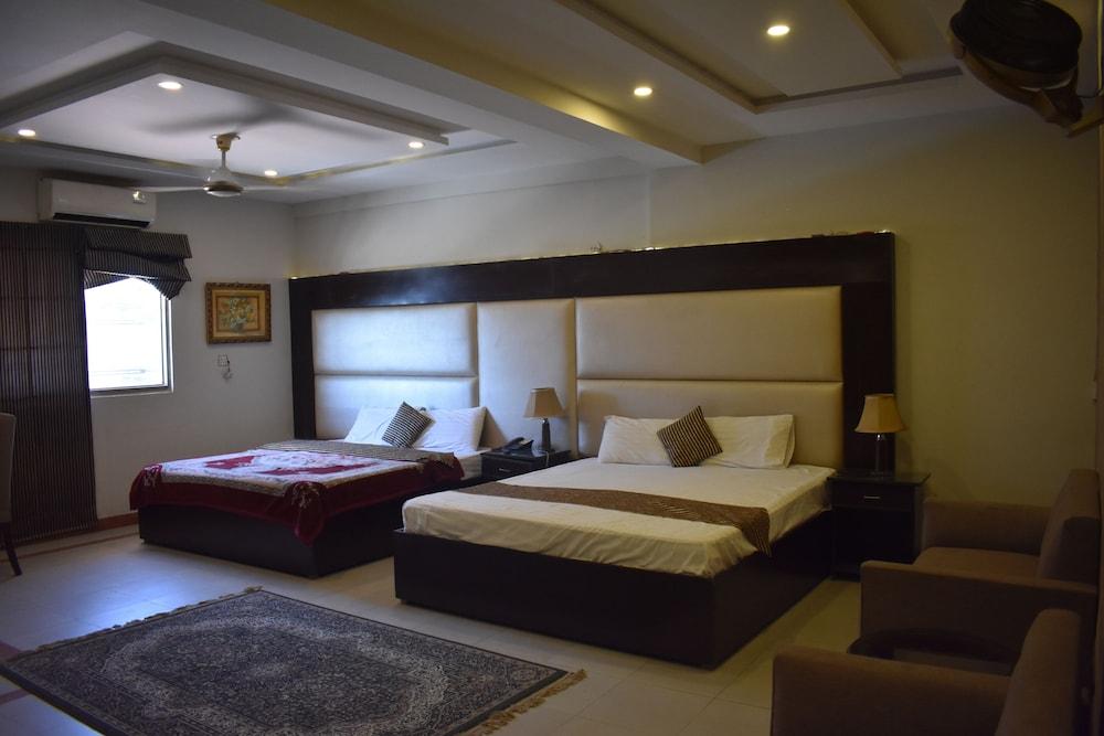 The Elegant Hotel