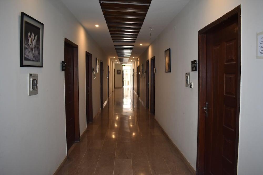 The Elegant Hotel