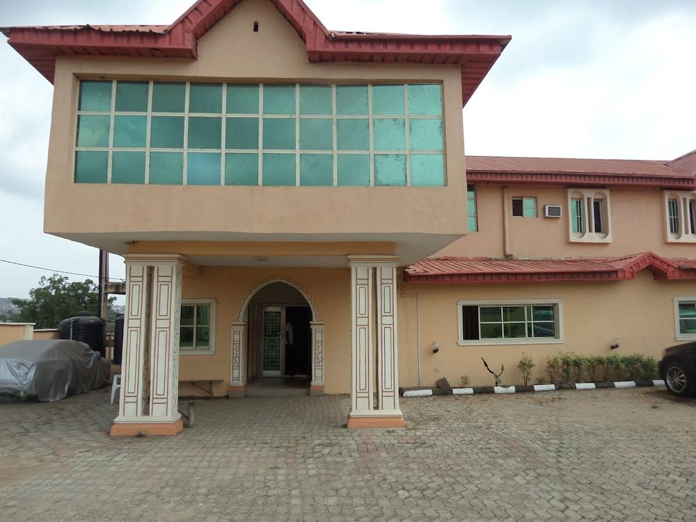 Turaki Palace Hotel