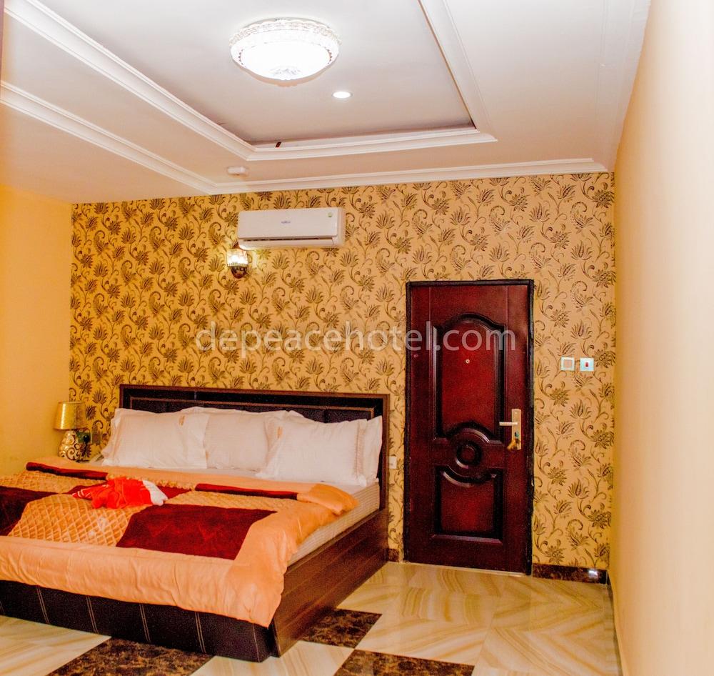 Peace Hotel And Suites