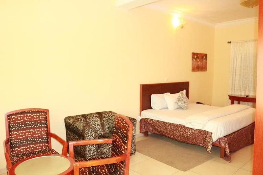 Carlcon Hotels