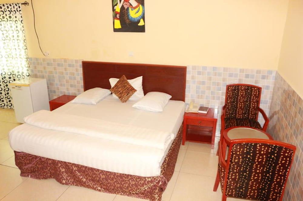 Carlcon Hotels