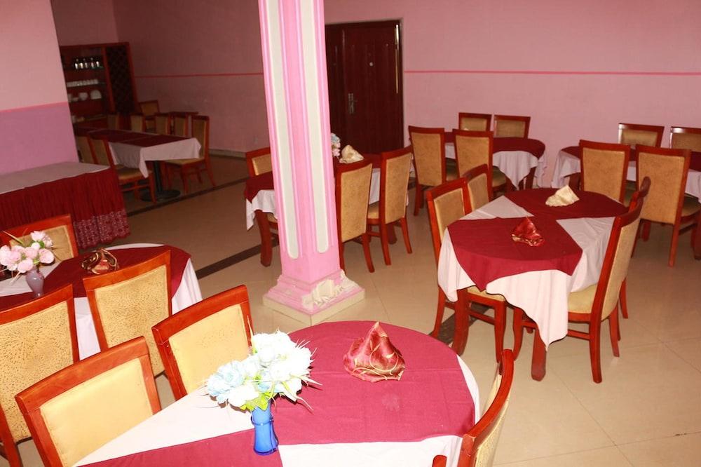 Carlcon Hotels