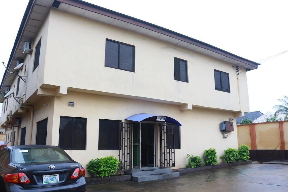 Liz Ani Hotels