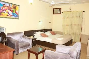 Liz Ani Hotels