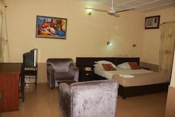 Liz Ani Hotels