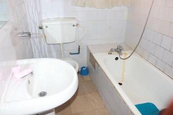 Liz Ani Hotels