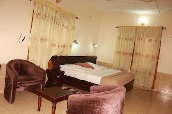 Liz Ani Hotels