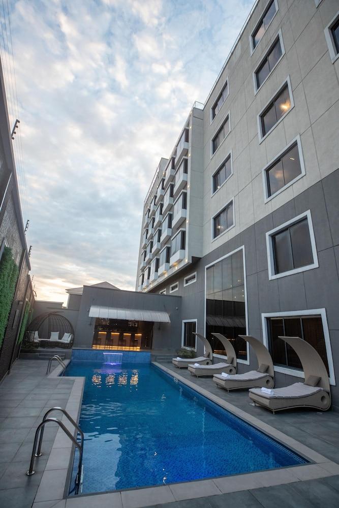 Bon Hotel Tripod Owerri