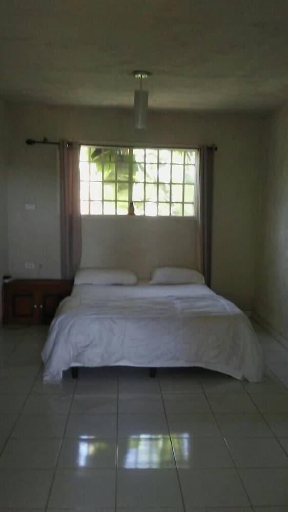 Le Creole Hideaway