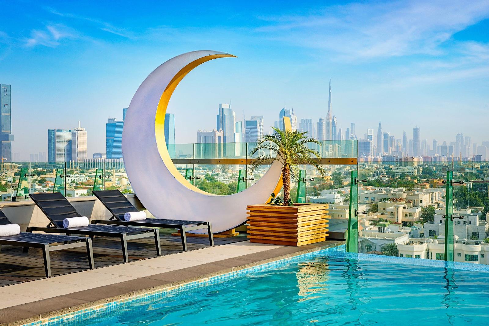 Element Al Mina, Dubai