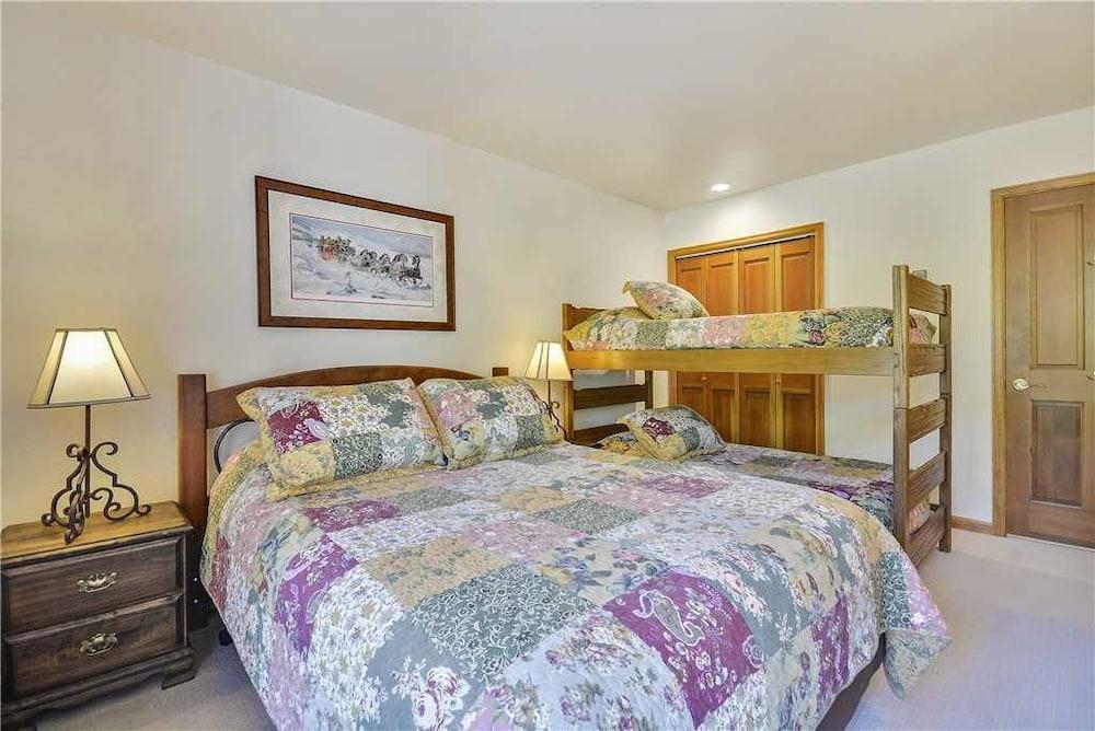 Storm Meadows Townhomes