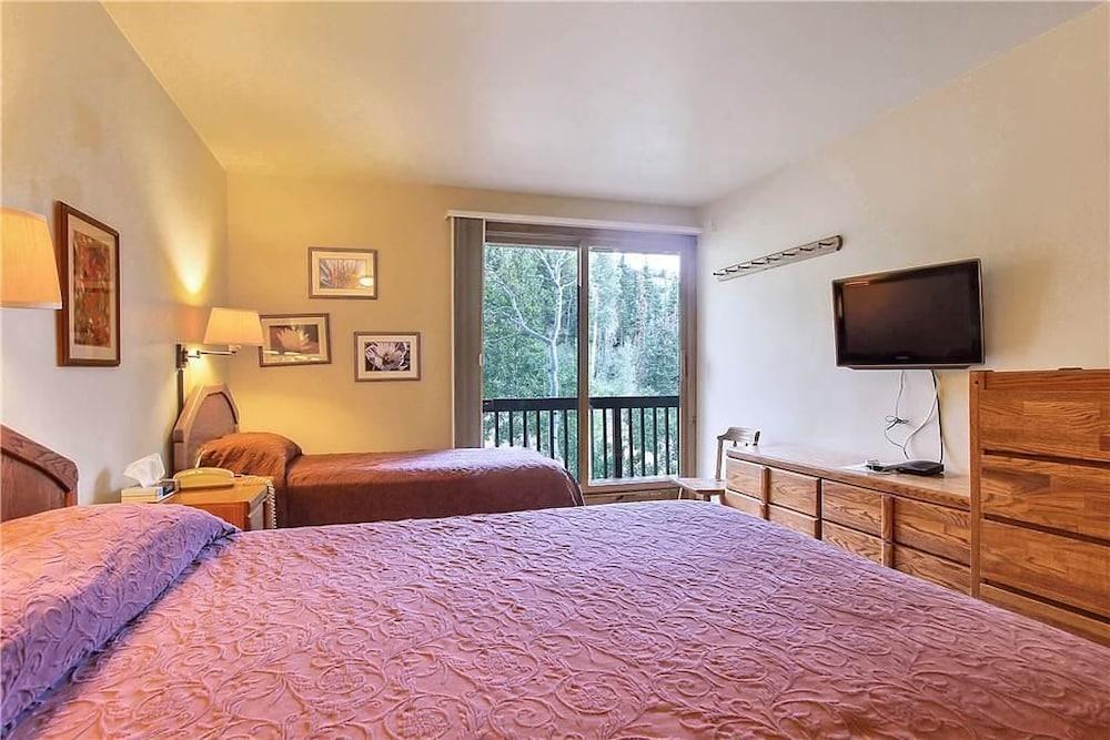 Storm Meadows Townhomes