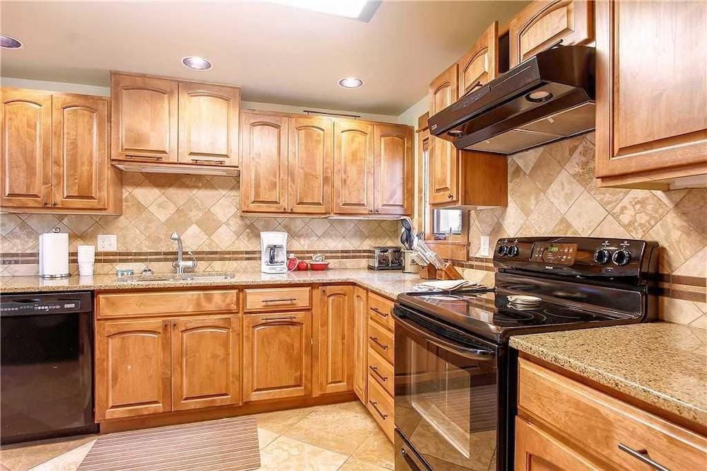 Storm Meadows Townhomes