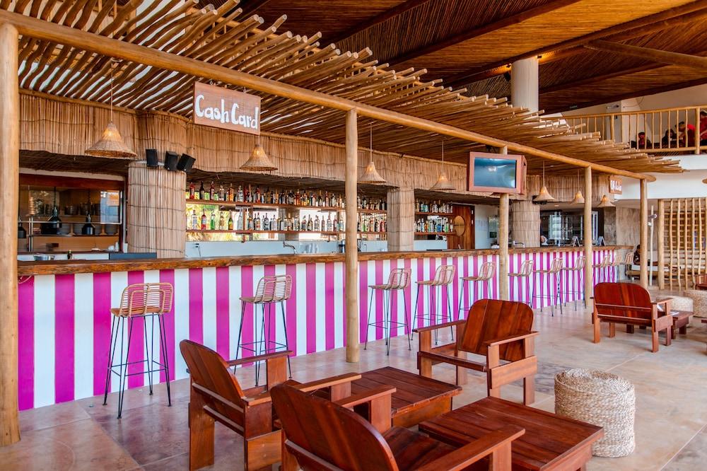 Cafe Jeri Hotel